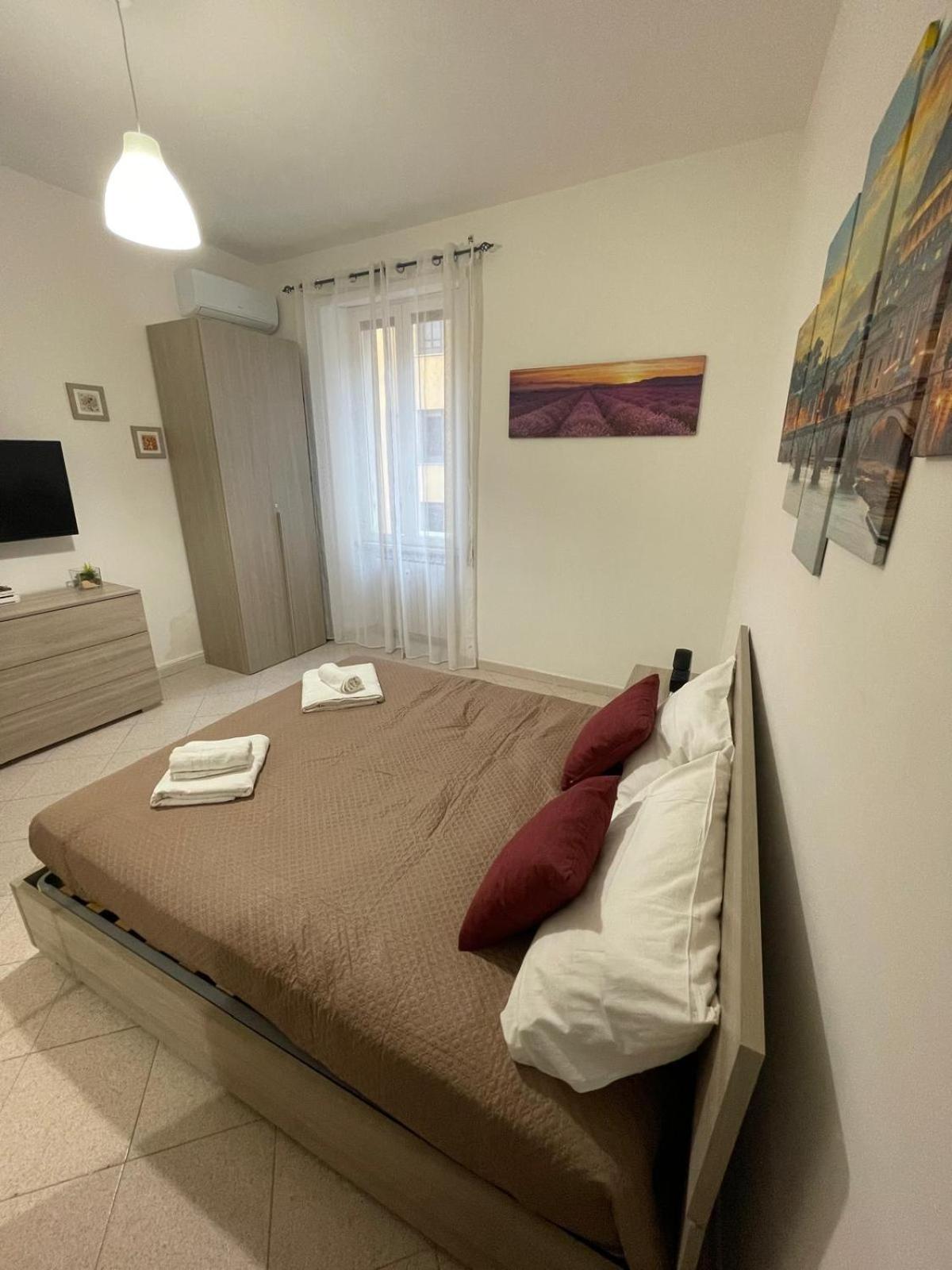 Rhome Apartment