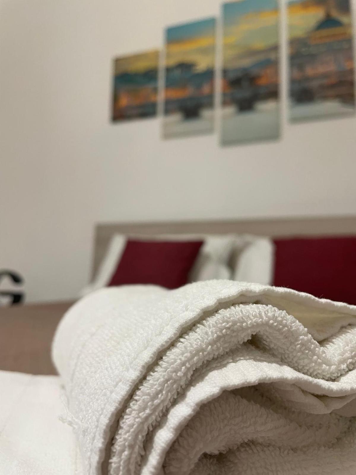 Rhome Apartment *