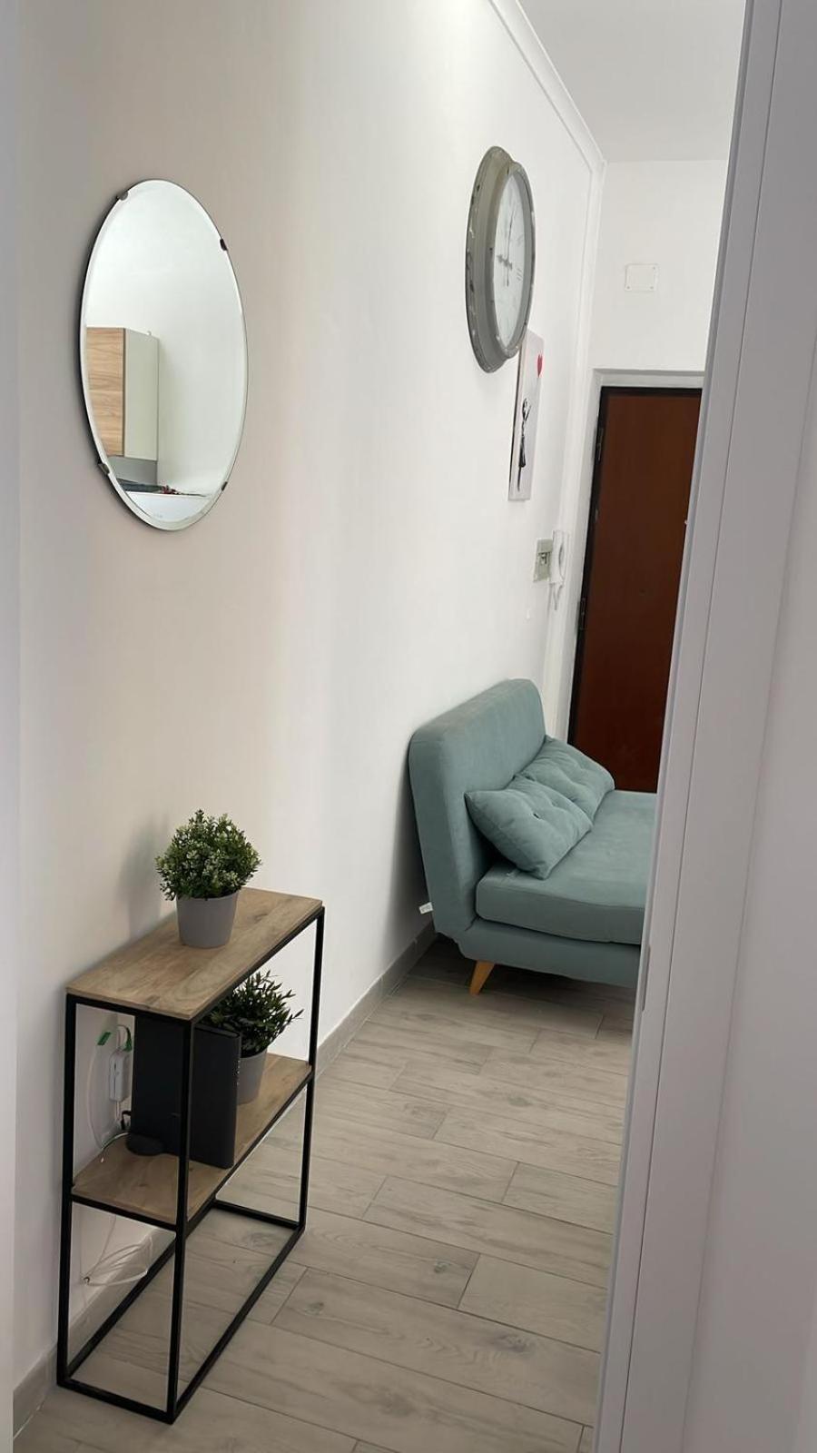 Rhome Apartment *