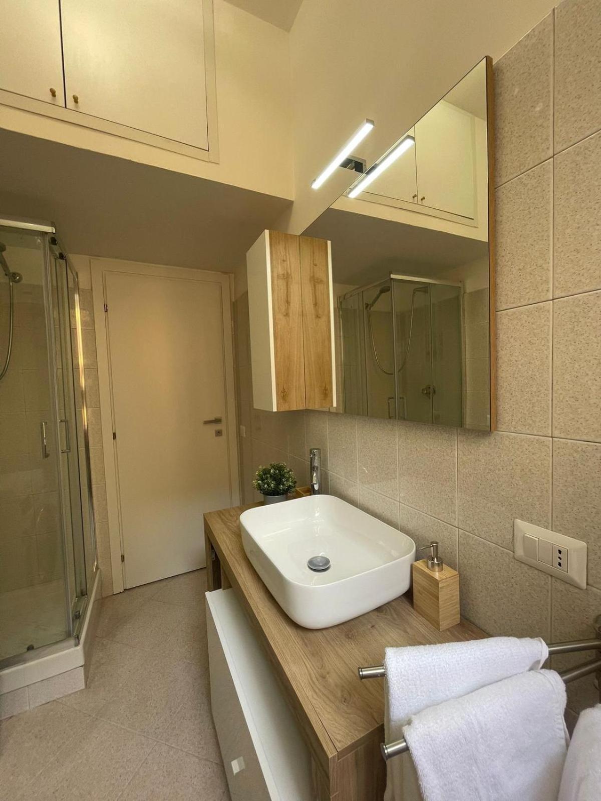 Rhome Apartment