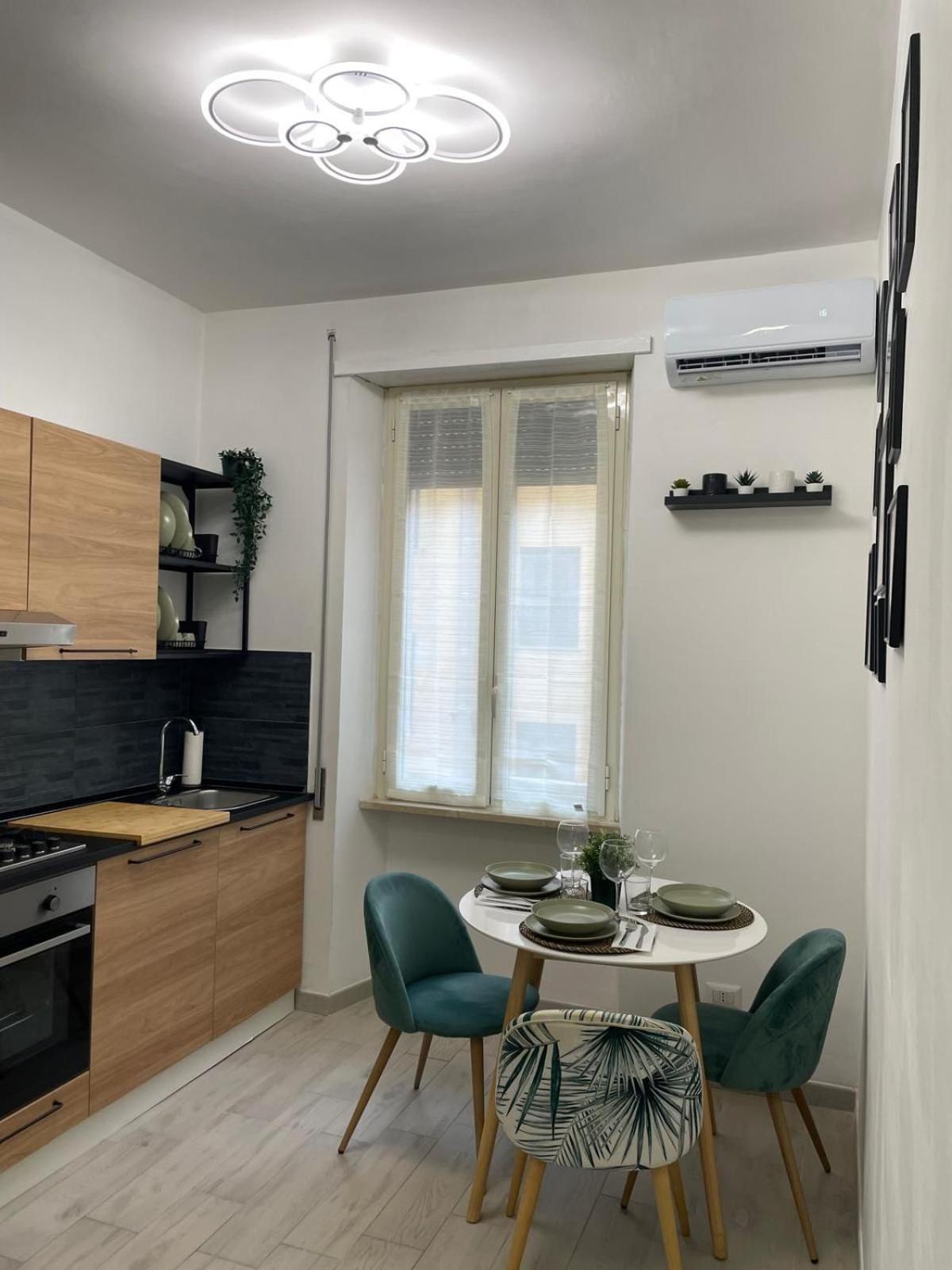 Rhome Apartment